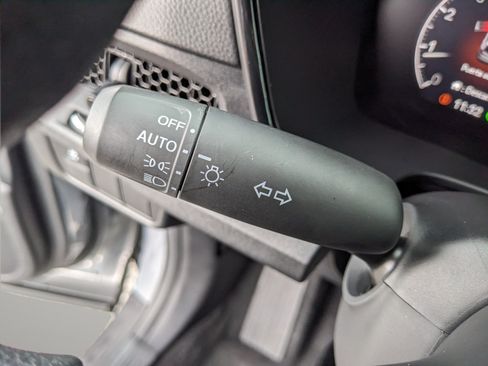 Used 2025 Honda CR-V EX image 31