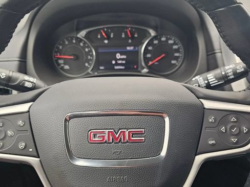 Used 2022 GMC Terrain SLT w/ LPO, Floor Liner Package FWD image 7