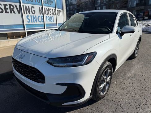 New 2026 Honda HR-V LX image 9