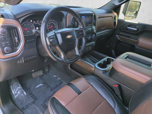 Used 2022 Chevrolet Silverado 2500 High Country w/ LPO, Hitch Package AWD/4WD image 9