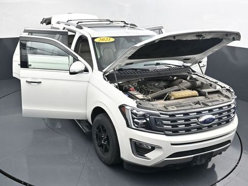 Used 2021 Ford Expedition Limited AWD/4WD image 46