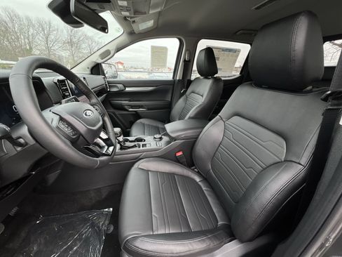 New 2025 Ford Ranger Lariat w/ FX4 Off-Road Package image 13