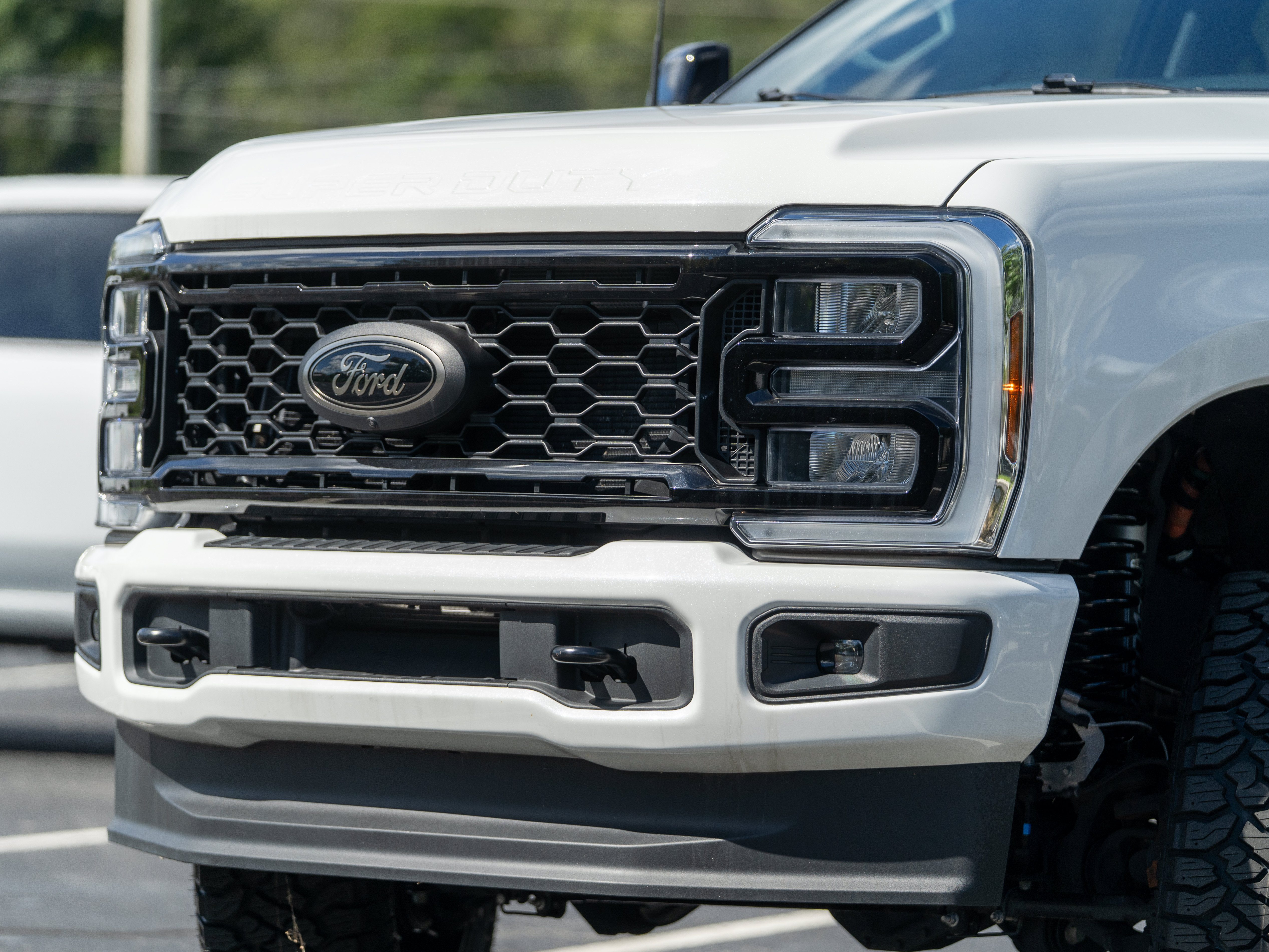 Used 2025 Ford F350 Lariat w/ Black Appearance Package AWD/4WD image 43