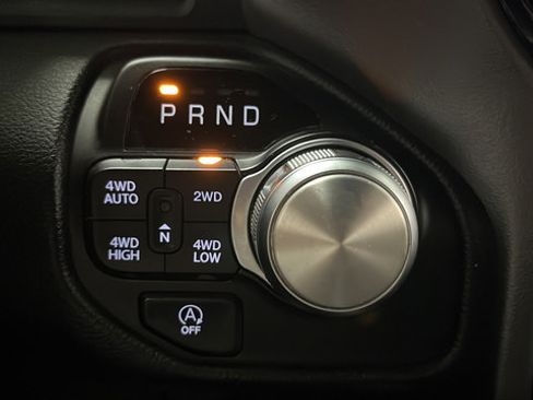Used 2022 RAM 1500 Laramie AWD/4WD image 19