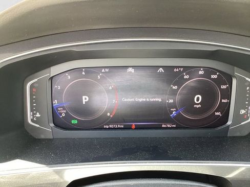 Used 2020 Volkswagen Tiguan SEL AWD/4WD image 11