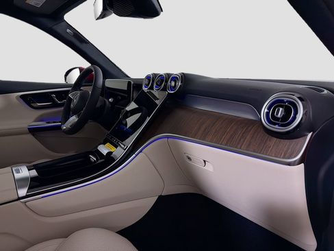 New 2026 Mercedes-Benz GLC 300 4MATIC image 32