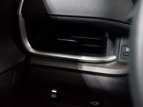 Certified 2026 Toyota Grand Highlander FWD image 24