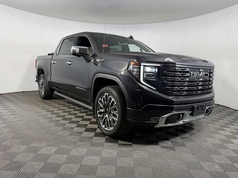 Used 2024 GMC Sierra 1500 Denali Ultimate AWD/4WD image 4