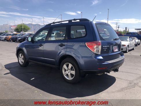 Used 2013 Subaru Forester 2.5X w/ Popular Pkg 2 AWD/4WD image 6
