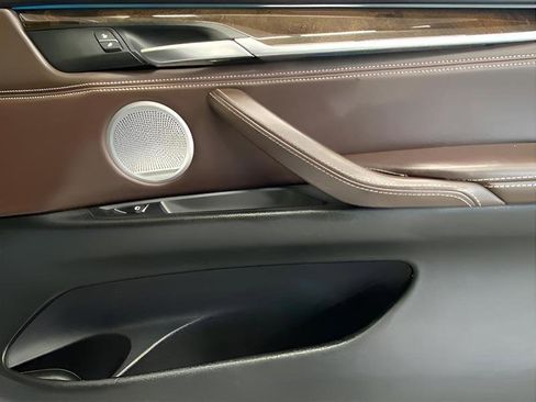 Used 2017 BMW X5 xDrive50i image 15