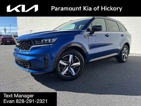 Used 2023 Kia Sorento S w/ Panoramic Sunroof Package image 1