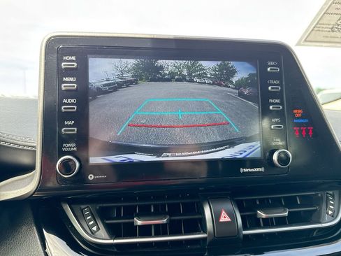 Used 2021 Toyota C-HR LE FWD image 15