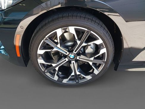 Used 2025 BMW 330i Sedan w/ Convenience Package RWD image 15