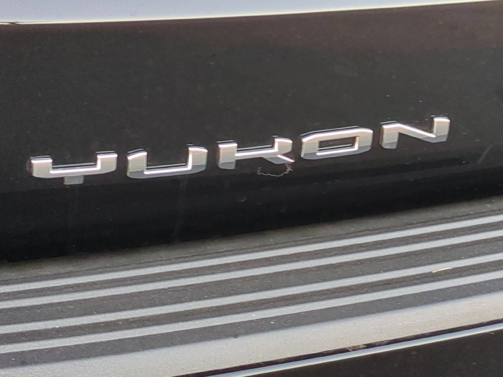 Certified 2026 GMC Yukon XL AT4 w/ AT4 Premium Plus Package AWD/4WD image 10