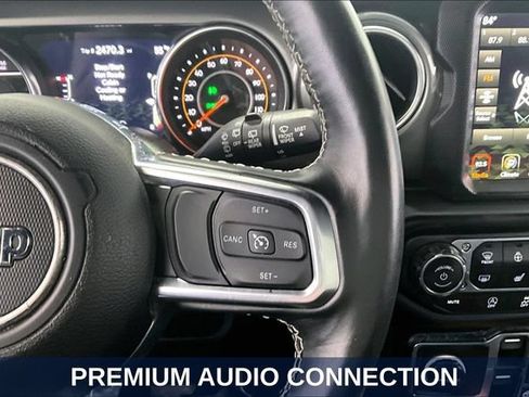 Used 2023 Jeep Wrangler Unlimited Sahara w/ Cold Weather Group AWD/4WD image 16