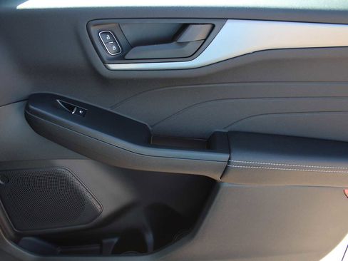 New 2026 Ford Escape Active w/ Cold Weather Package FWD image 14