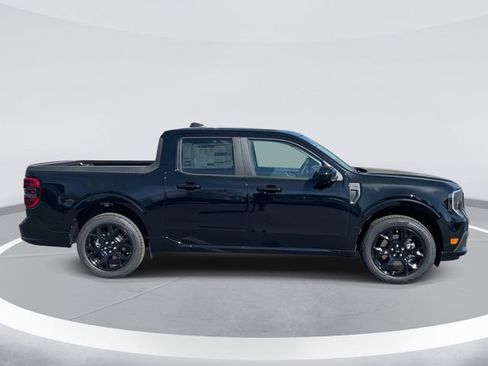 New 2026 Ford Maverick Lobo AWD/4WD image 2