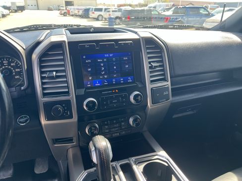 Used 2020 Ford F150 Platinum image 21