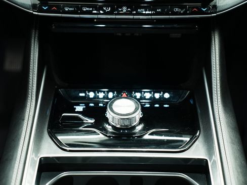 Used 2023 Jeep Wagoneer L 4WD w/ Convenience Group I image 40