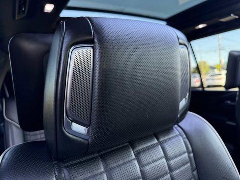 Used 2021 Cadillac Escalade Sport Platinum AWD/4WD image 33