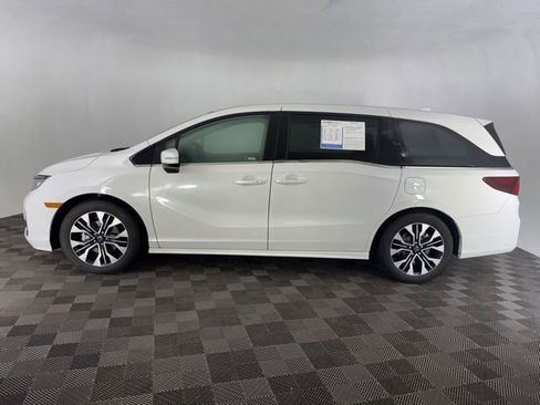 Used 2026 Honda Odyssey Elite image 11