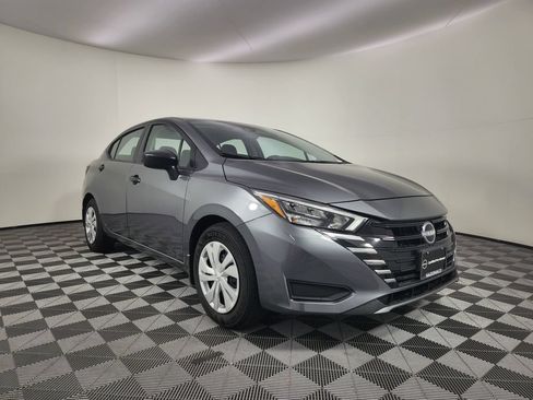 Certified 2025 Nissan Versa S w/ Trunk Package FWD image 7