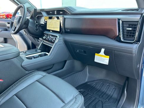 New 2026 GMC Sierra 3500 Denali w/ Denali Reserve Package image 55