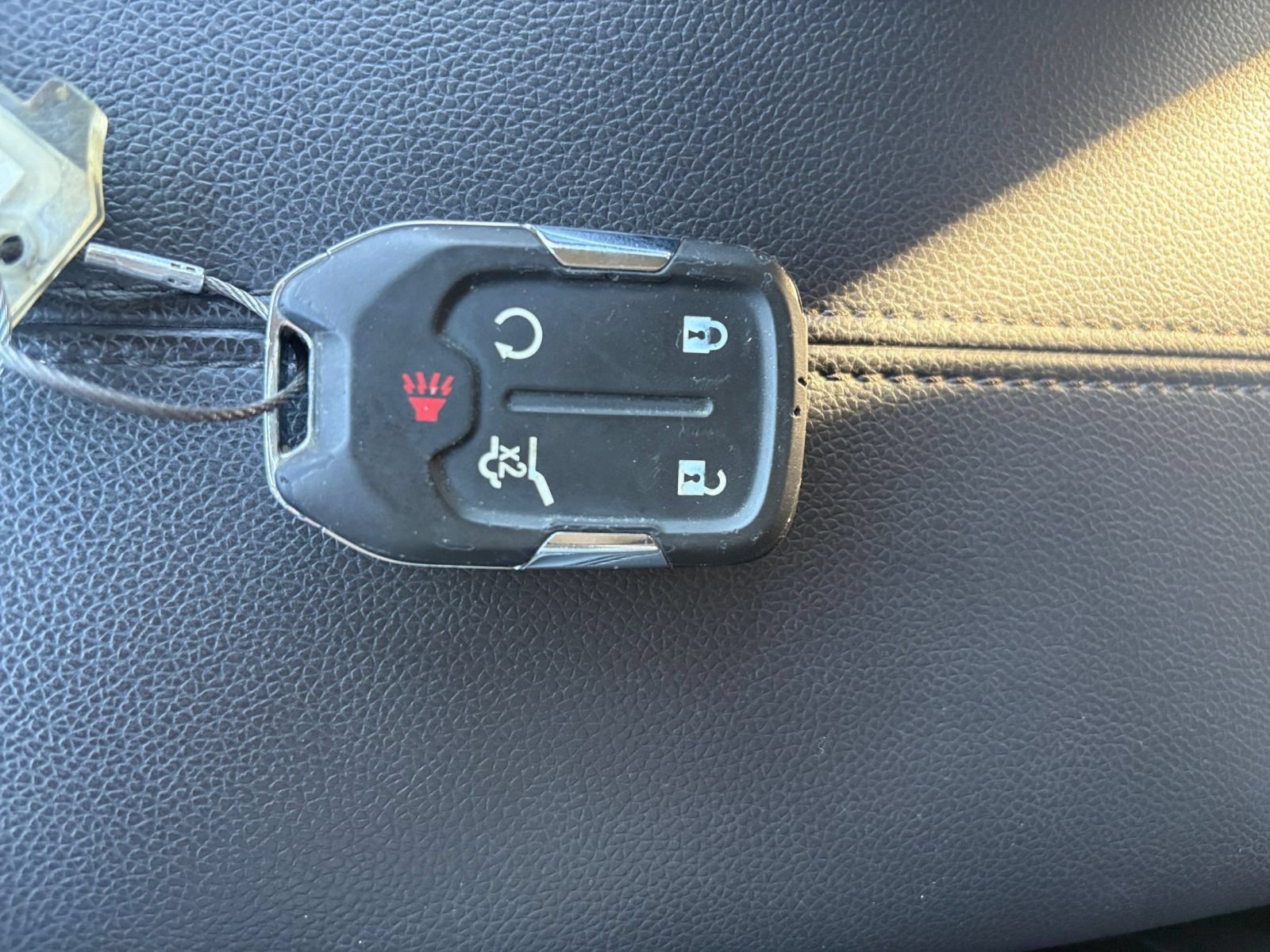 Used 2024 GMC Terrain SLT AWD/4WD image 24