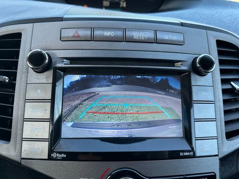 Used 2015 Toyota Venza XLE image 30