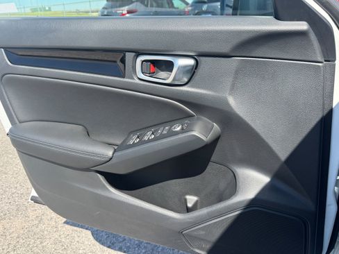 Used 2024 Honda Civic EX-L image 19