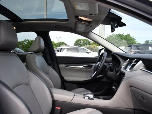 Certified 2025 INFINITI QX50 Luxe AWD/4WD image 28