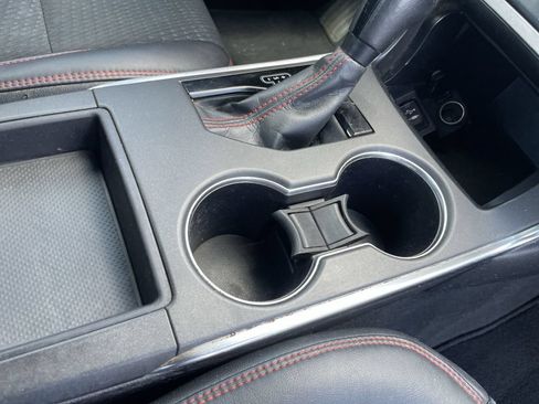 Used 2015 Toyota Camry SE FWD image 26