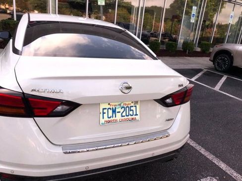 Certified 2022 Nissan Altima 2.5 SR AWD/4WD image 9