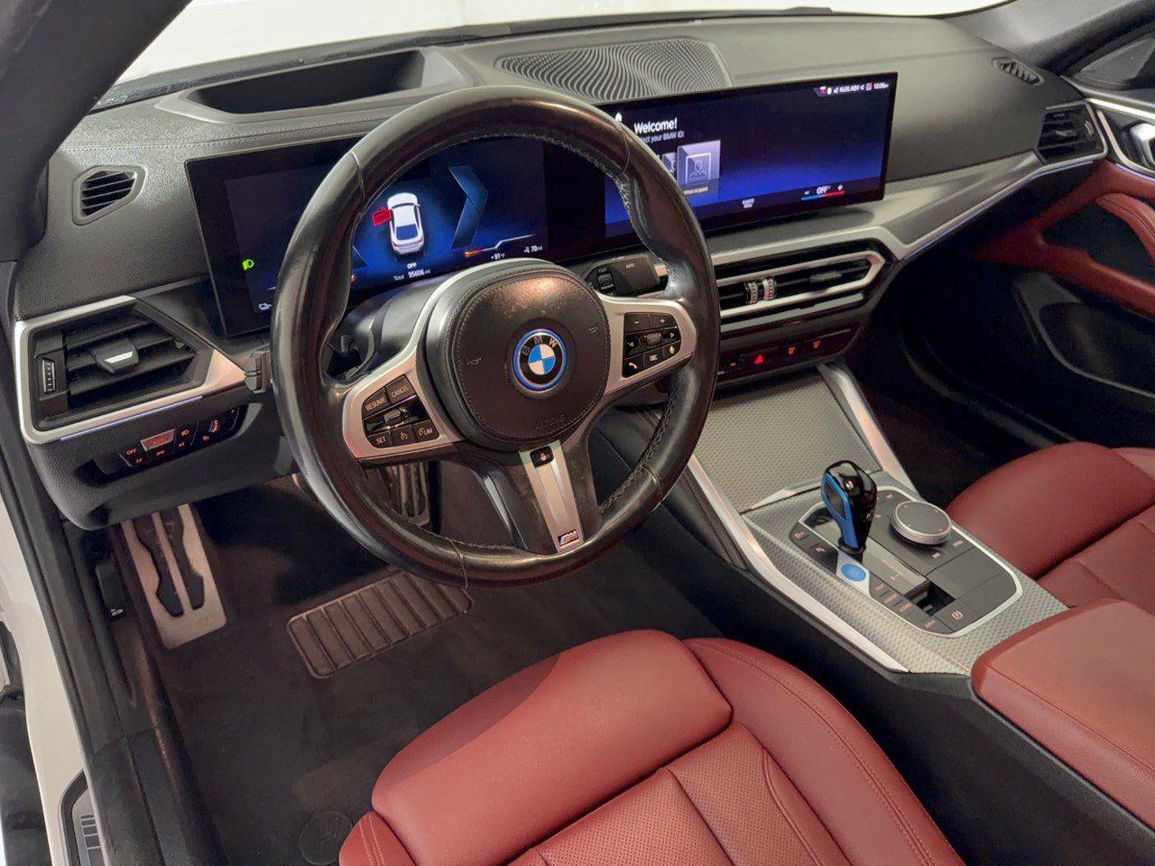 Used 2023 BMW i4 eDrive40 w/ M Sport Package RWD image 4