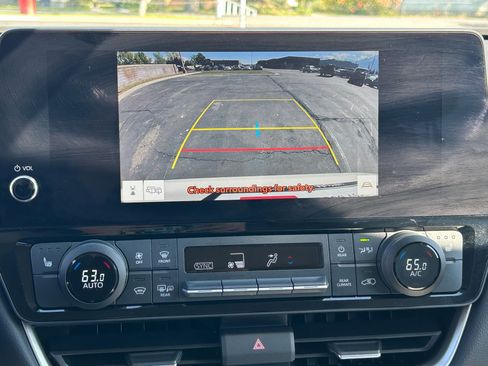 Certified 2024 Toyota Grand Highlander AWD image 21