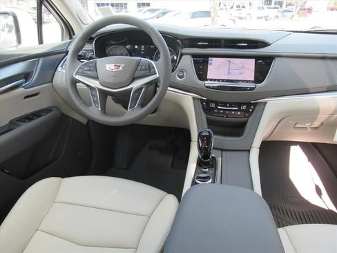 New 2026 Cadillac XT5 Premium Luxury w/ Driver Assist Package FWD image 13
