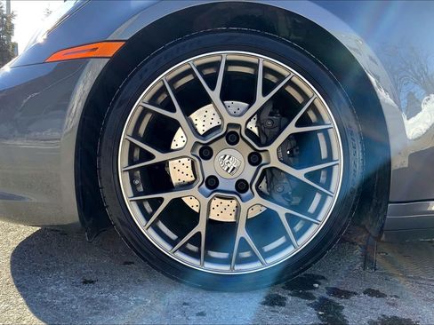 Used 2021 Porsche 911 Carrera image 5