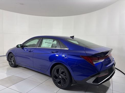 New 2026 Hyundai Elantra SEL Sport Premium FWD image 3