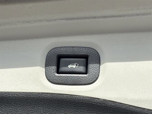 Certified 2020 Nissan Rogue SL image 25