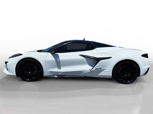 Used 2023 Chevrolet Corvette Z06 w/ LPO, Roadside Safety Package image 2