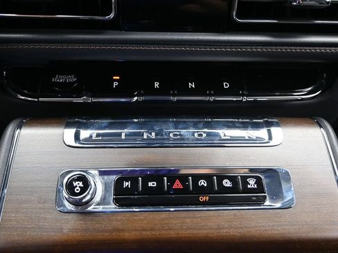 Used 2025 Lincoln Aviator Reserve w/ Equipment Group 201A AWD/4WD image 36