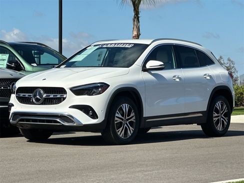 Certified 2025 Mercedes-Benz GLA 250 image 8