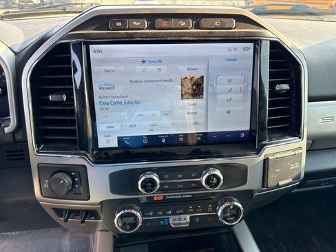 Used 2022 Ford F250 Lariat w/ Lariat Value Package AWD/4WD image 23