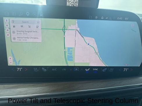 Used 2025 Chevrolet Suburban High Country AWD/4WD image 12