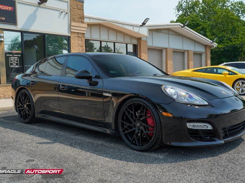 Used 2013 Porsche Panamera GTS AWD/4WD image 9