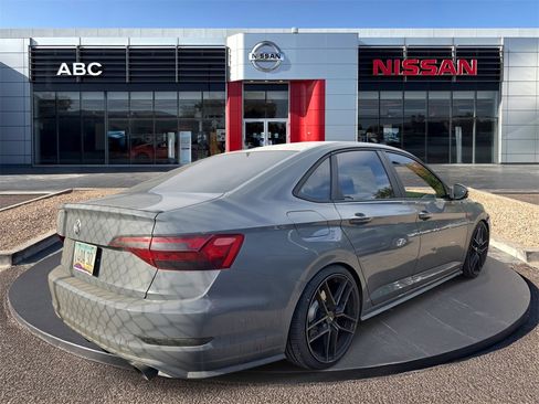 Used 2020 Volkswagen Jetta GLI image 4