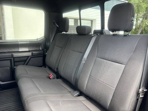 Used 2018 Ford F150 XLT w/ Equipment Group 302A Luxury AWD/4WD image 19