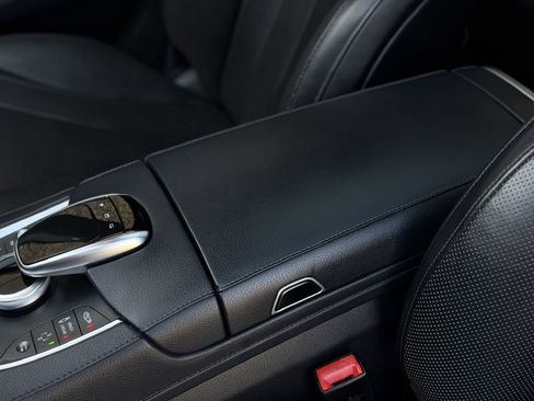 Used 2016 Mercedes-Benz S 550 Sedan image 29