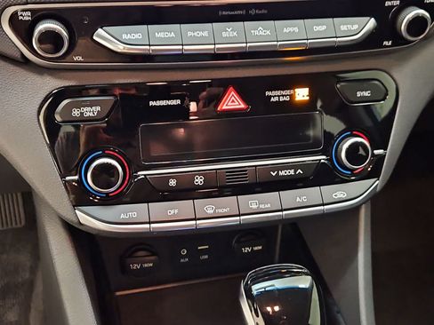 Used 2019 Hyundai Ioniq Blue FWD image 28
