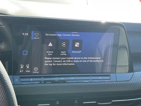 Used 2022 Volkswagen Golf R image 20